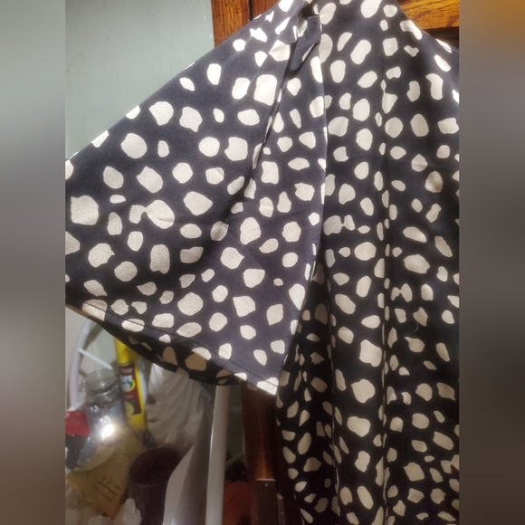 Top - Picture 3 of 3